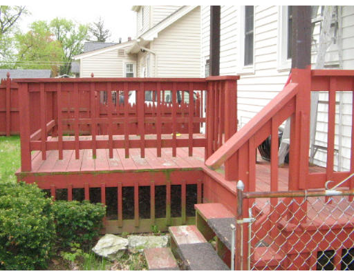 61 Manitoba Street Springfield, MA 01108 - Photo 3 of 14 Gallery Image 3