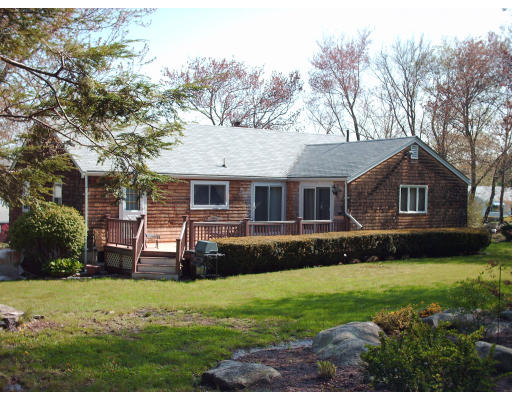 8 Riverview Road Gloucester, MA 01930 - Photo 3 of 14 Gallery Image 3