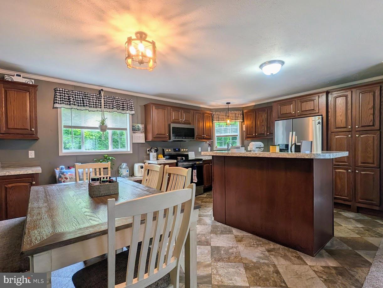 183 Oak Hill Road New Enterprise, PA 16664 - Photo 8 of 70