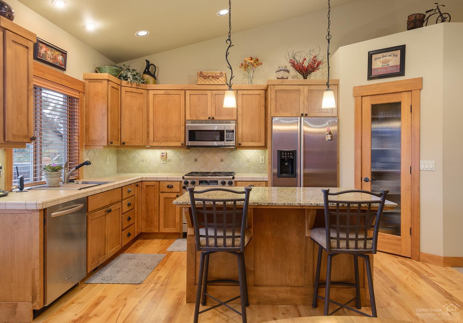 61440 Elder Ridge Street Bend, OR 97702 - Photo 6 of 25 Additional Photo