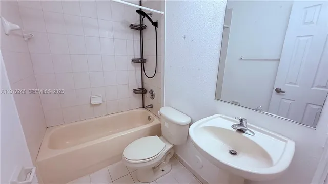 $2,500 | 2243 Northwest 135th Terrace, Unit 2243, Opa-Locka, FL 33054