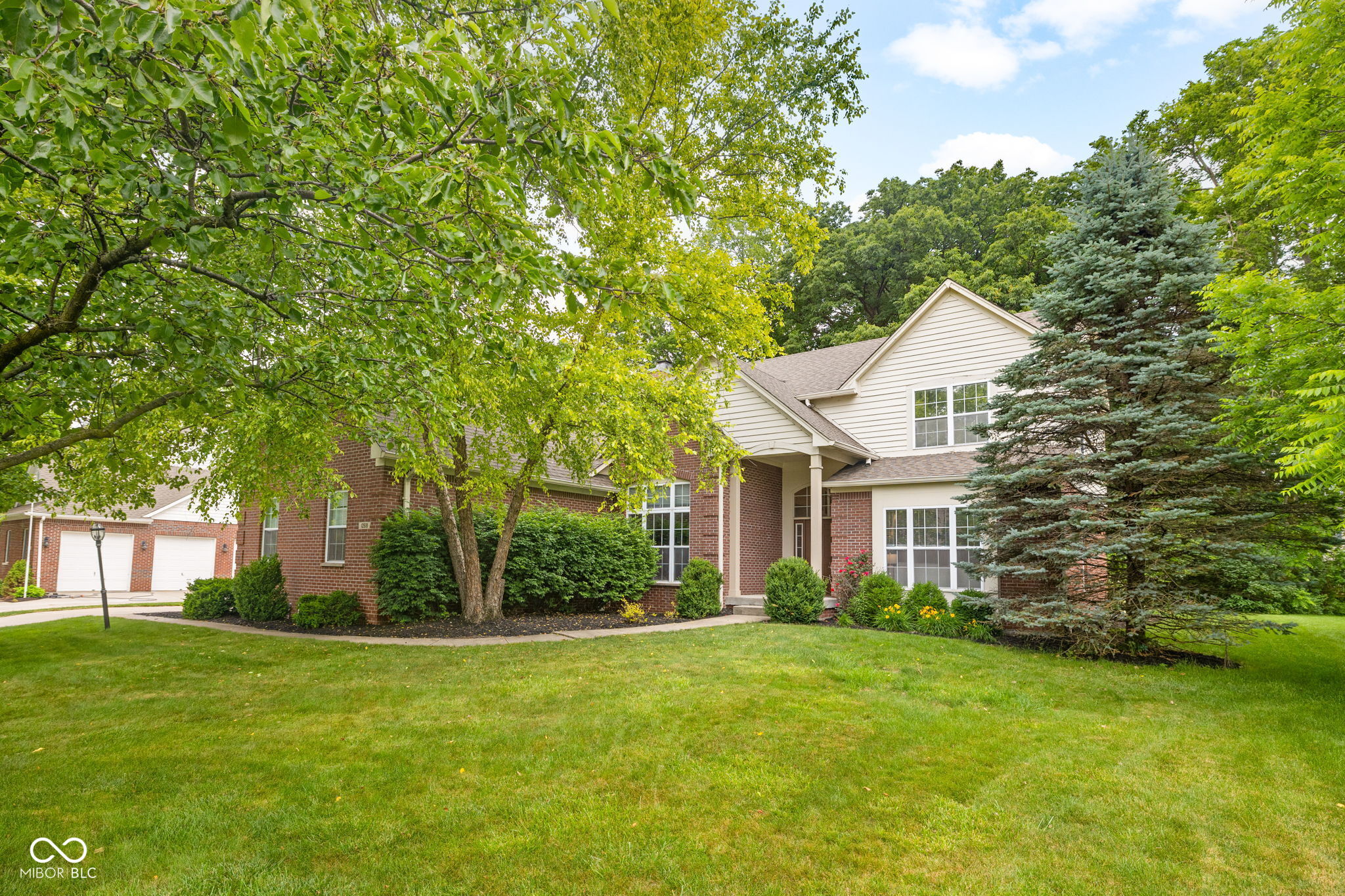 1268 Sullivans Ridge Zionsville, IN 46077 - Photo 2 of 55
