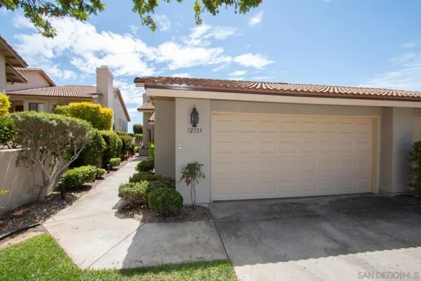 $880,000 | 12733 Via Nasca, San Diego, CA 92128