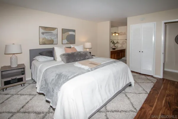 $880,000 | 12733 Via Nasca, San Diego, CA 92128