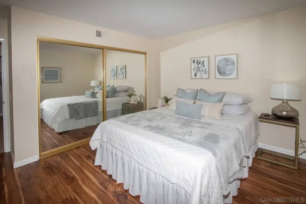 $880,000 | 12733 Via Nasca, San Diego, CA 92128