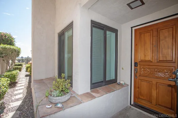 $880,000 | 12733 Via Nasca, San Diego, CA 92128