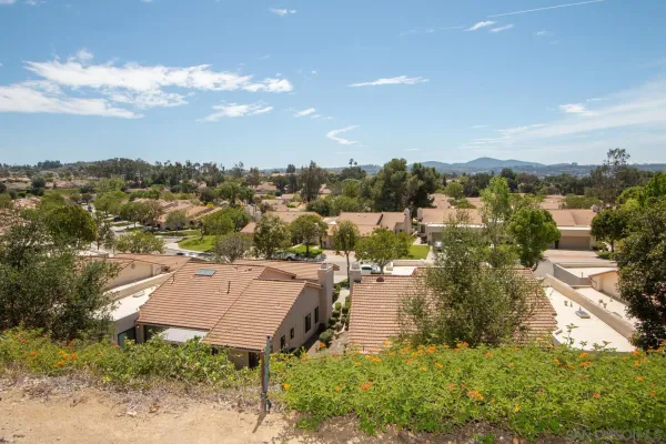 $880,000 | 12733 Via Nasca, San Diego, CA 92128