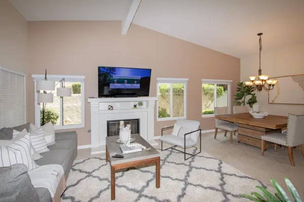 $880,000 | 12733 Via Nasca, San Diego, CA 92128