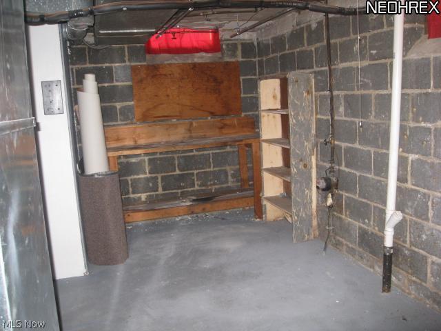 3682 Daleford Road Cleveland, OH 44120 - Photo 19 of 23