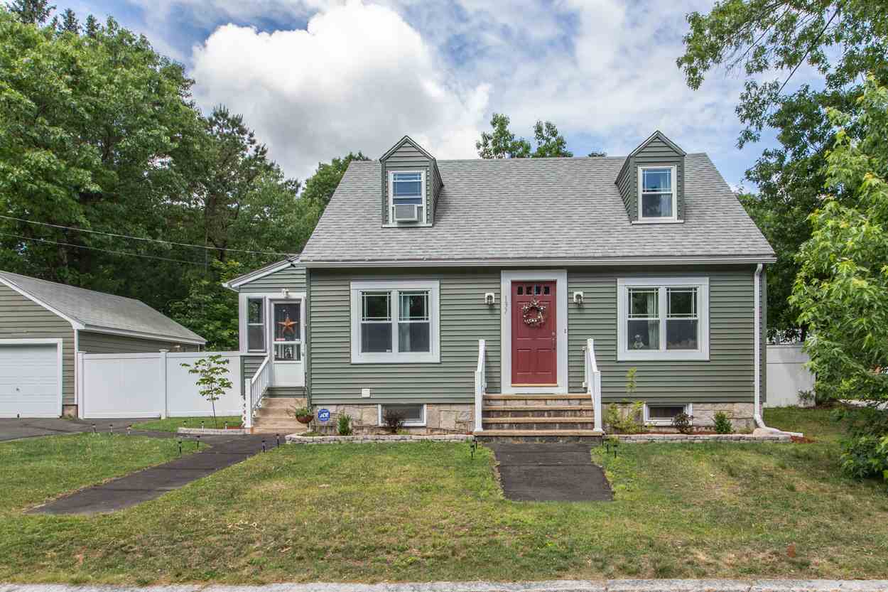 137 Rochelle Avenue Manchester, NH 03102 - Photo 1 of 33 Gallery Image 1