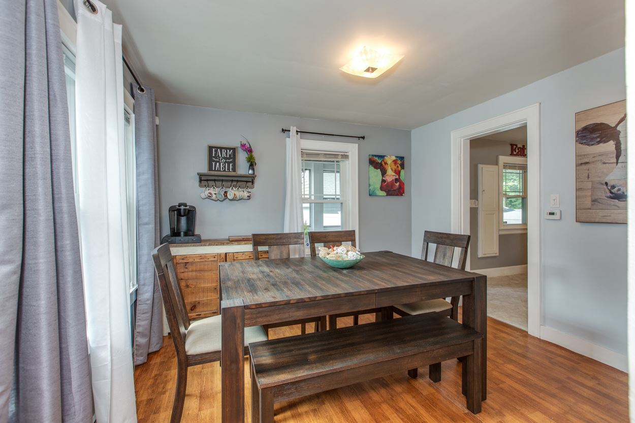 137 Rochelle Avenue Manchester, NH 03102 - Photo 12 of 33 Gallery Image 12
