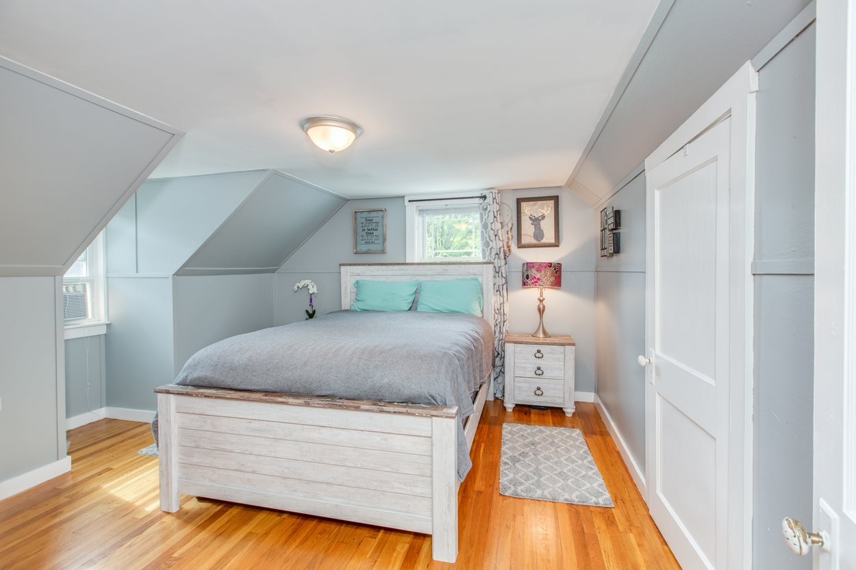 137 Rochelle Avenue Manchester, NH 03102 - Photo 18 of 33 Gallery Image 18