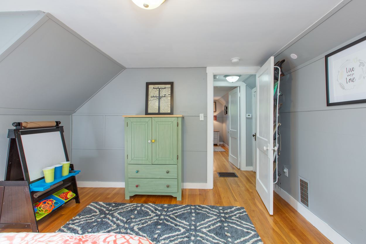 137 Rochelle Avenue Manchester, NH 03102 - Photo 22 of 33 Gallery Image 22