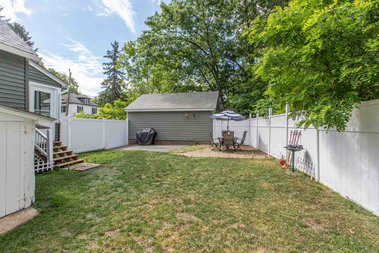 137 Rochelle Avenue Manchester, NH 03102 - Photo 32 of 33 Gallery Image 32