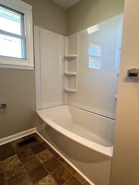 1291 Union Camp Road Lafayette, TN 37083 - Photo 27 of 28 a bathroom with a bathtub