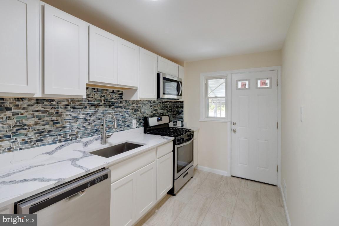 1666 Thetford Road Baltimore, MD 21286 - Photo 3 of 13