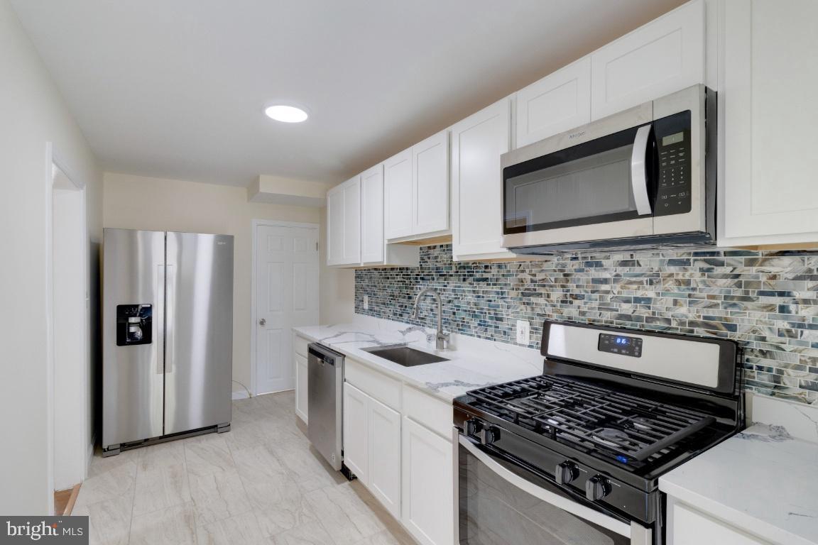 1666 Thetford Road Baltimore, MD 21286 - Photo 4 of 13