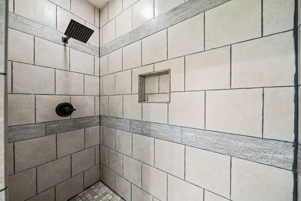 $1,850 | 632 White Face Drive, Clarksville, TN 37040