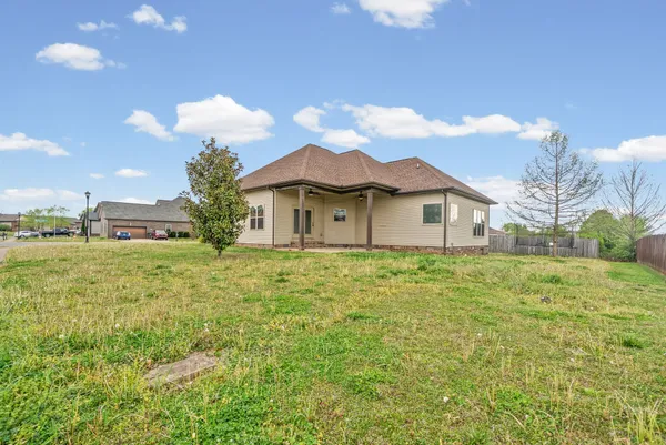 $1,850 | 632 White Face Drive, Clarksville, TN 37040