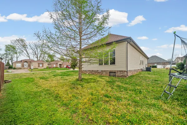 $1,850 | 632 White Face Drive, Clarksville, TN 37040