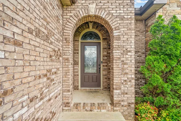 $1,850 | 632 White Face Drive, Clarksville, TN 37040