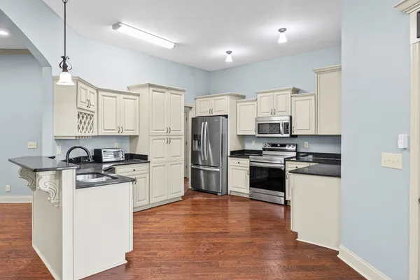 $1,850 | 632 White Face Drive, Clarksville, TN 37040