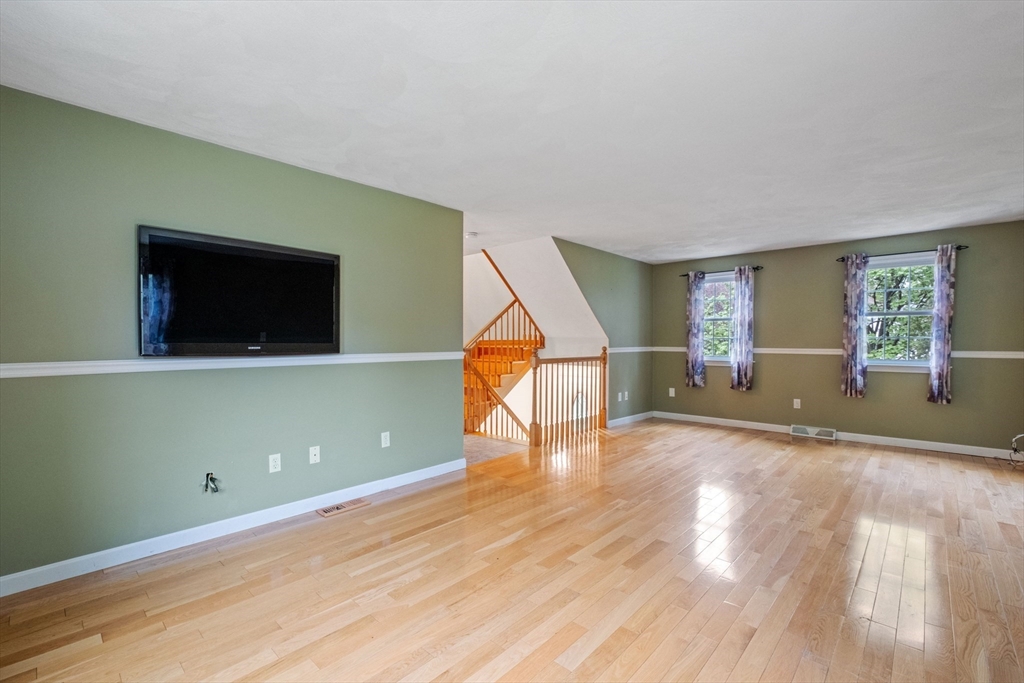 67 Magna Road Methuen, MA 01844 - Photo 4 of 41 Gallery Image 4