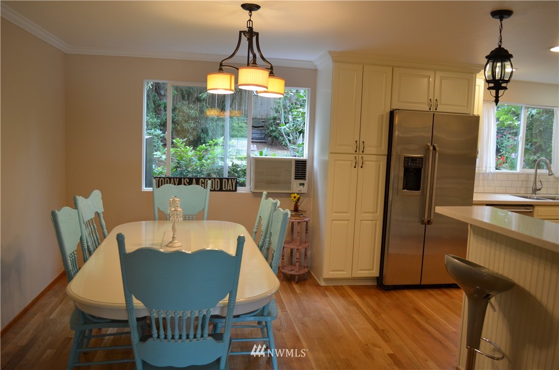 19231 92nd Avenue Northeast Bothell, WA 98011 - Photo 11 of 24 Gallery Image 11