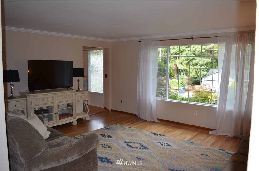 19231 92nd Avenue Northeast Bothell, WA 98011 - Photo 16 of 24 Gallery Image 16