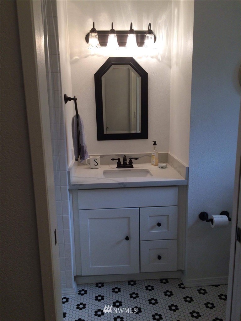 19231 92nd Avenue Northeast Bothell, WA 98011 - Photo 20 of 24 Gallery Image 20