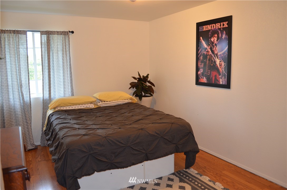 19231 92nd Avenue Northeast Bothell, WA 98011 - Photo 21 of 24 Gallery Image 21
