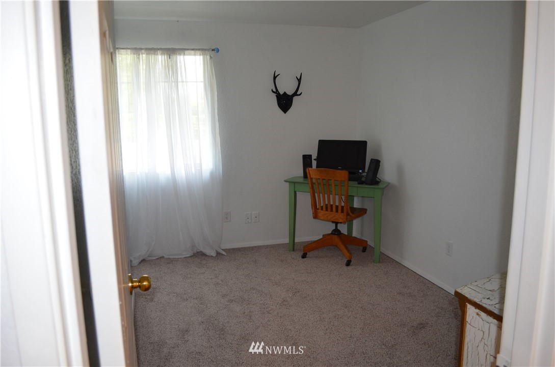 19231 92nd Avenue Northeast Bothell, WA 98011 - Photo 23 of 24 Gallery Image 23