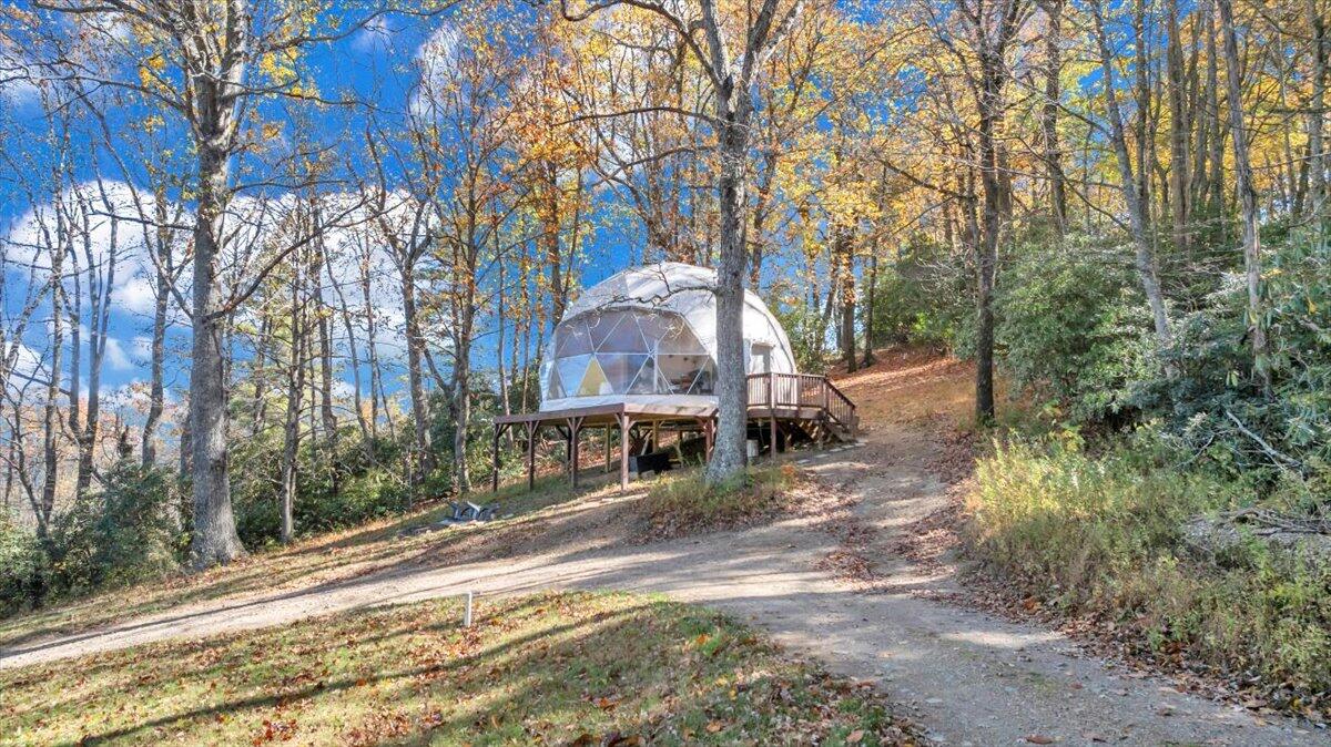 1533 Groundhog Mountain Road Hillsville, VA 24343 - Photo 130 of 132 135-DJI_20251021003337_0095_D