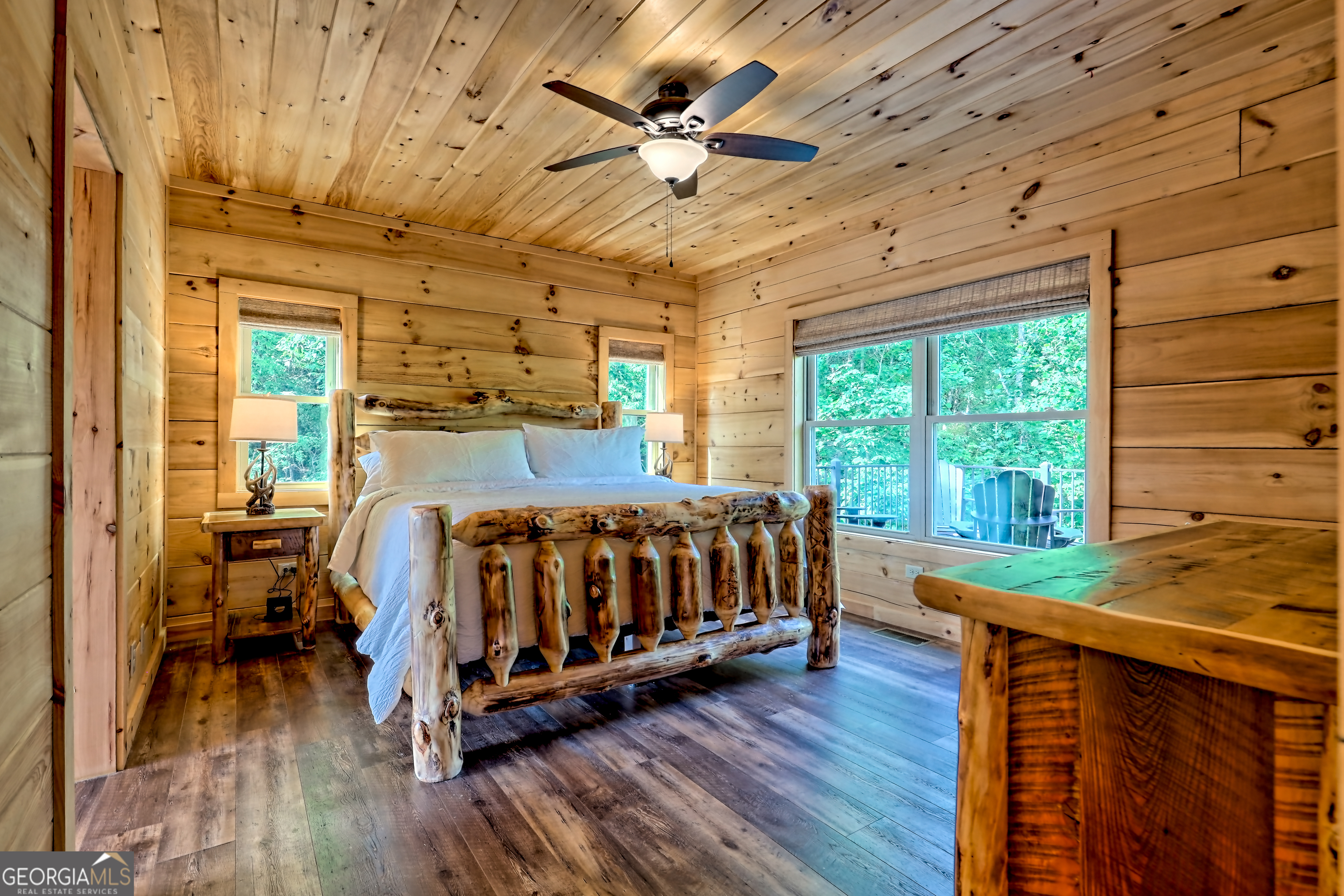 117 Ivy Rdg Way Clarkesville, GA 30523 - Photo 29 of 84 a bedroom with a bed and a table