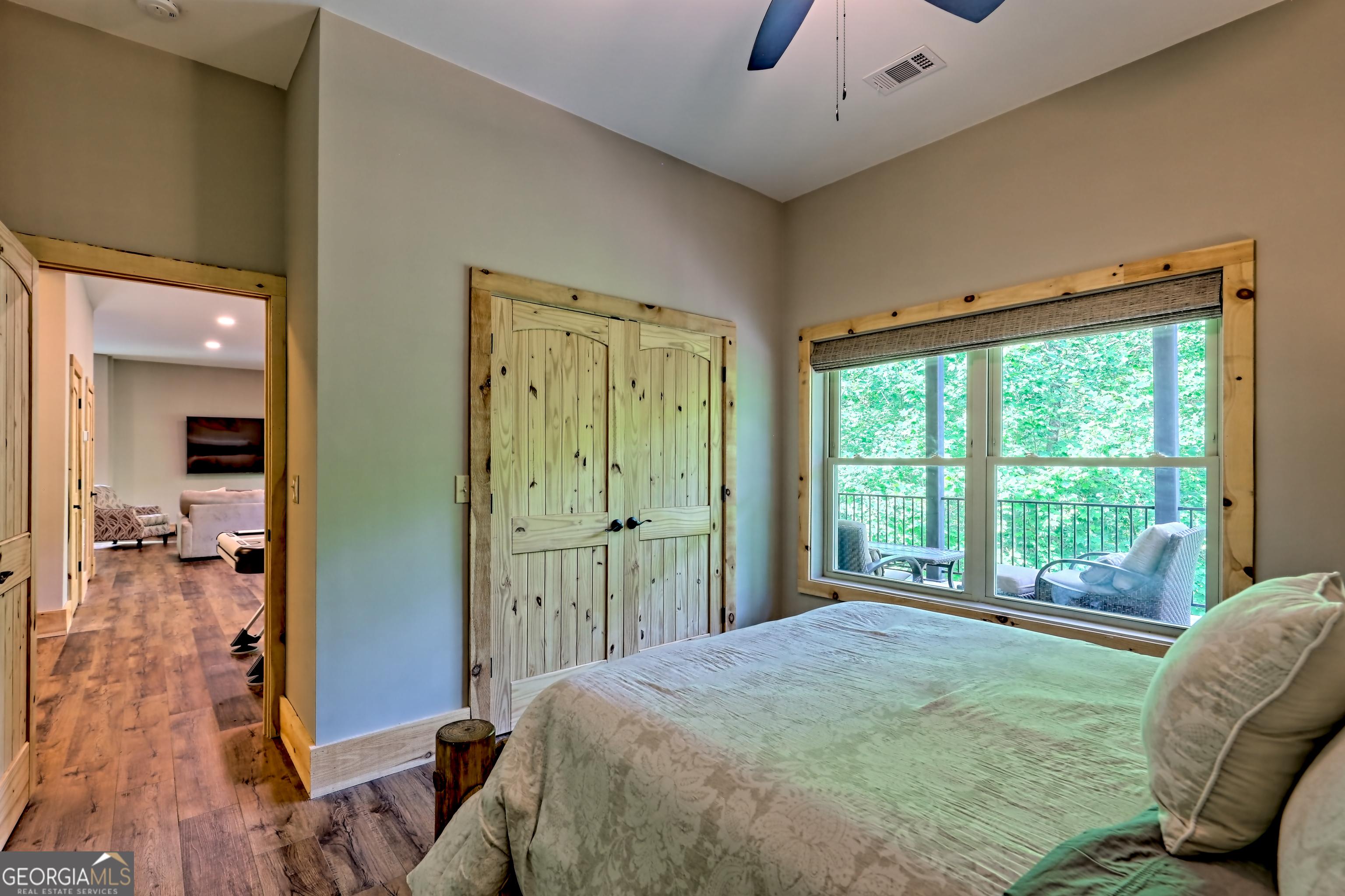 117 Ivy Rdg Way Clarkesville, GA 30523 - Photo 66 of 84 a bedroom with a bed and a large window