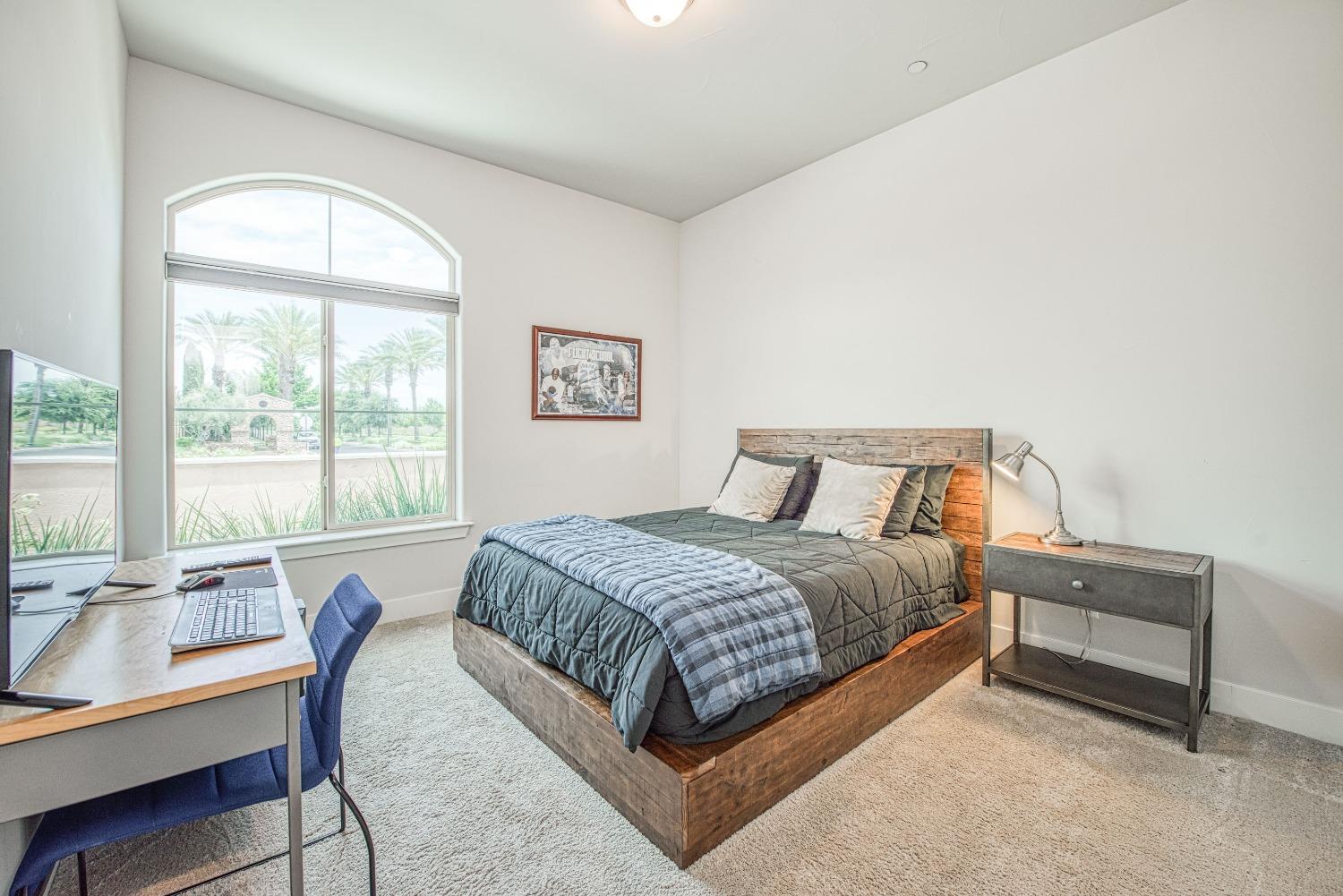 1632 North De Wolf Avenue Clovis, CA 93619 - Photo 17 of 80