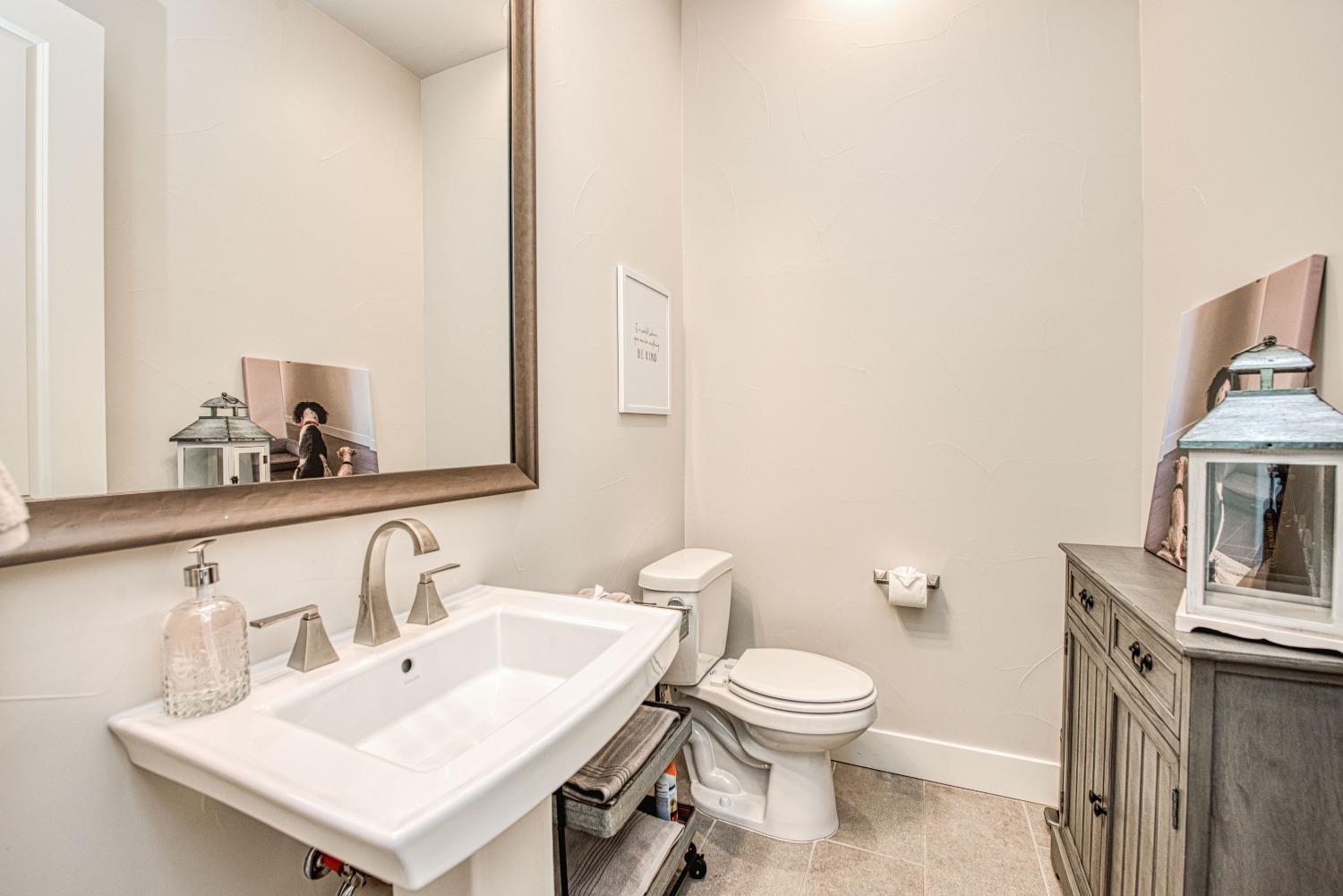 1632 North De Wolf Avenue Clovis, CA 93619 - Photo 22 of 80