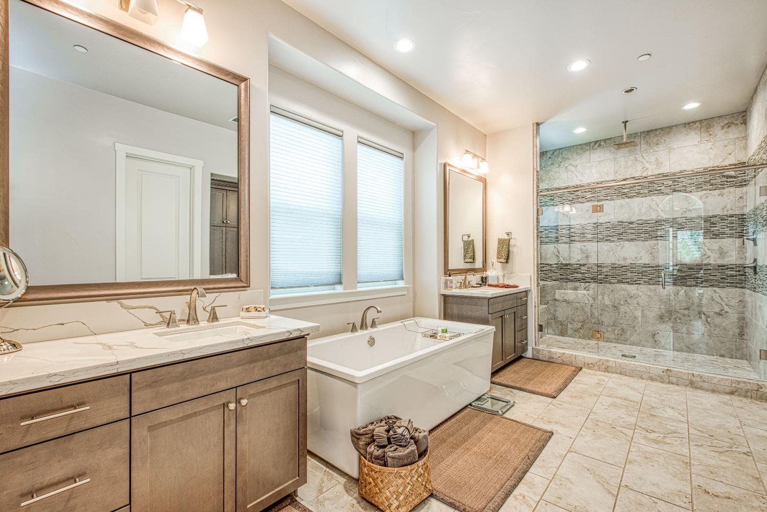 1632 North De Wolf Avenue Clovis, CA 93619 - Photo 55 of 80