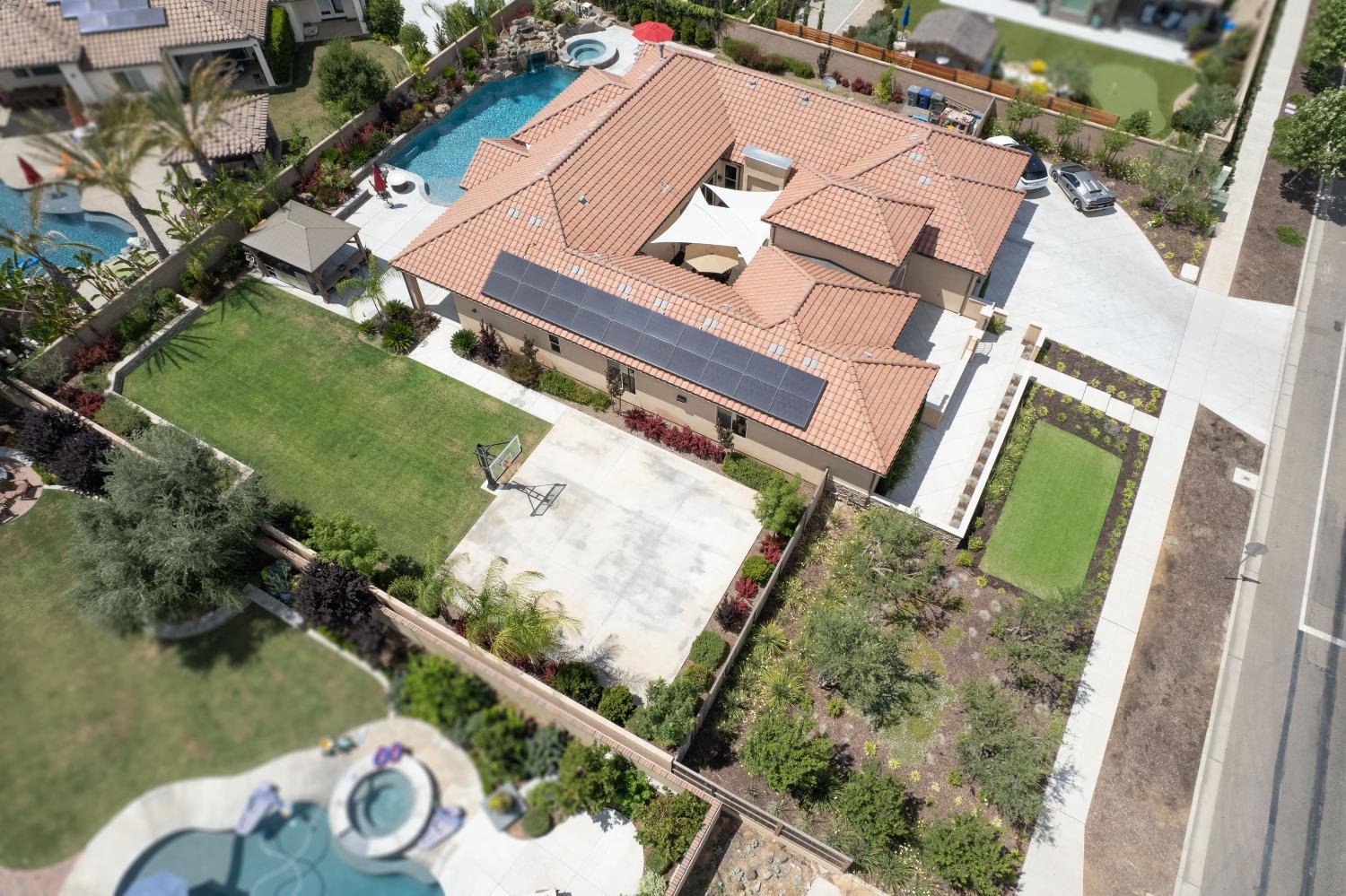 1632 North De Wolf Avenue Clovis, CA 93619 - Photo 6 of 80