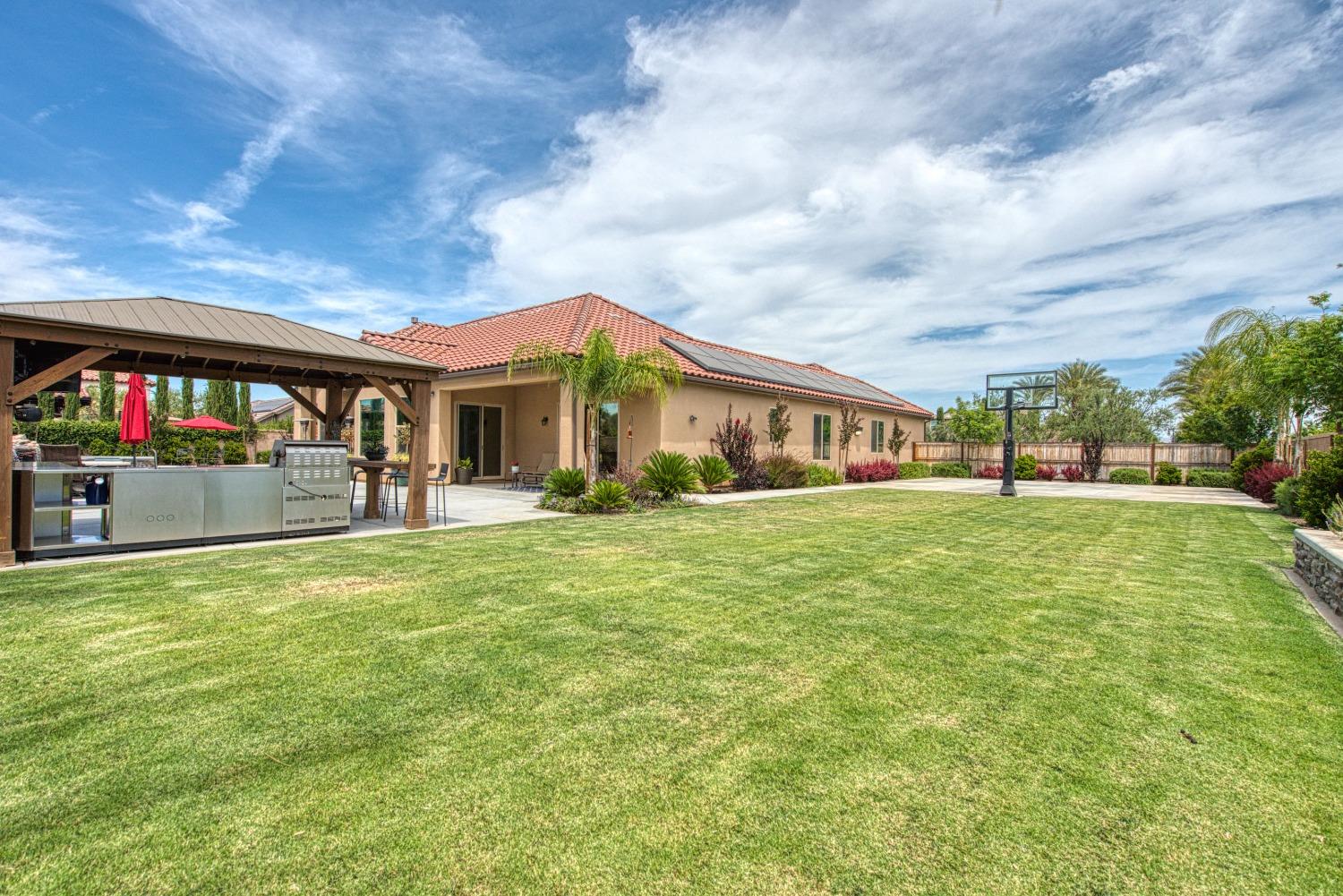 1632 North De Wolf Avenue Clovis, CA 93619 - Photo 72 of 80