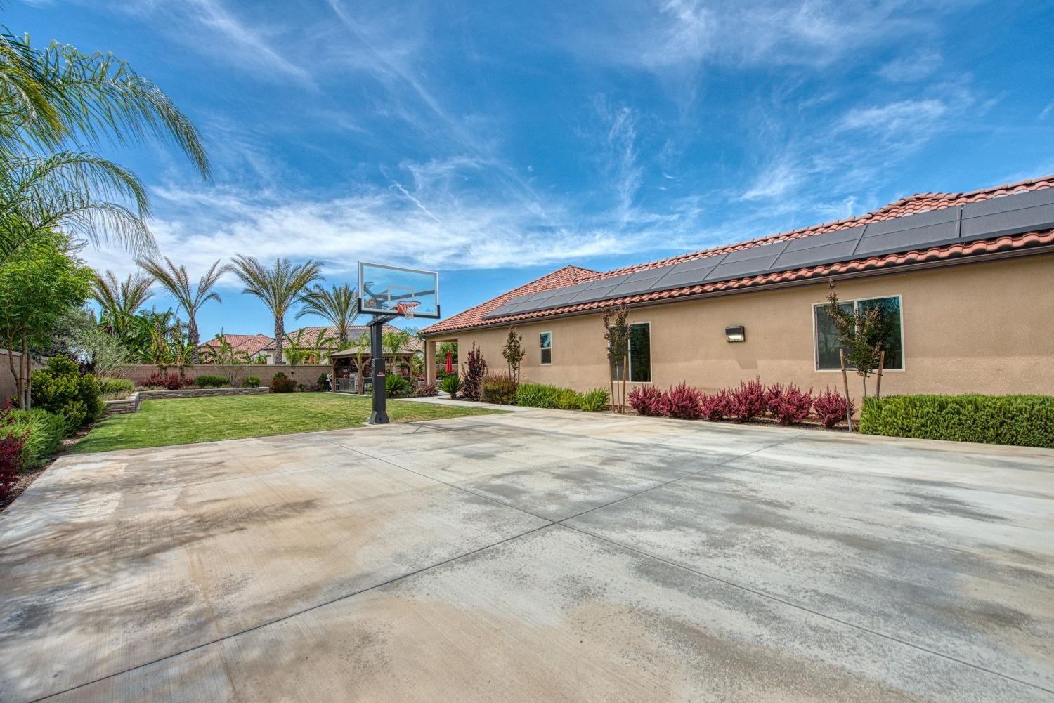 1632 North De Wolf Avenue Clovis, CA 93619 - Photo 75 of 80