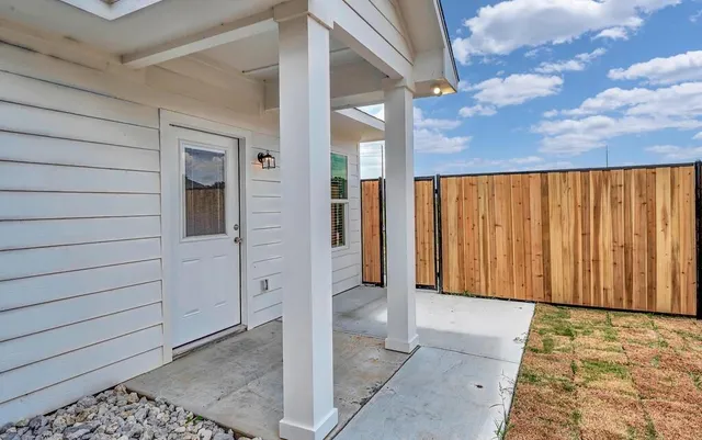 $198,900 | 126 Morris Court, McGregor, TX 76657