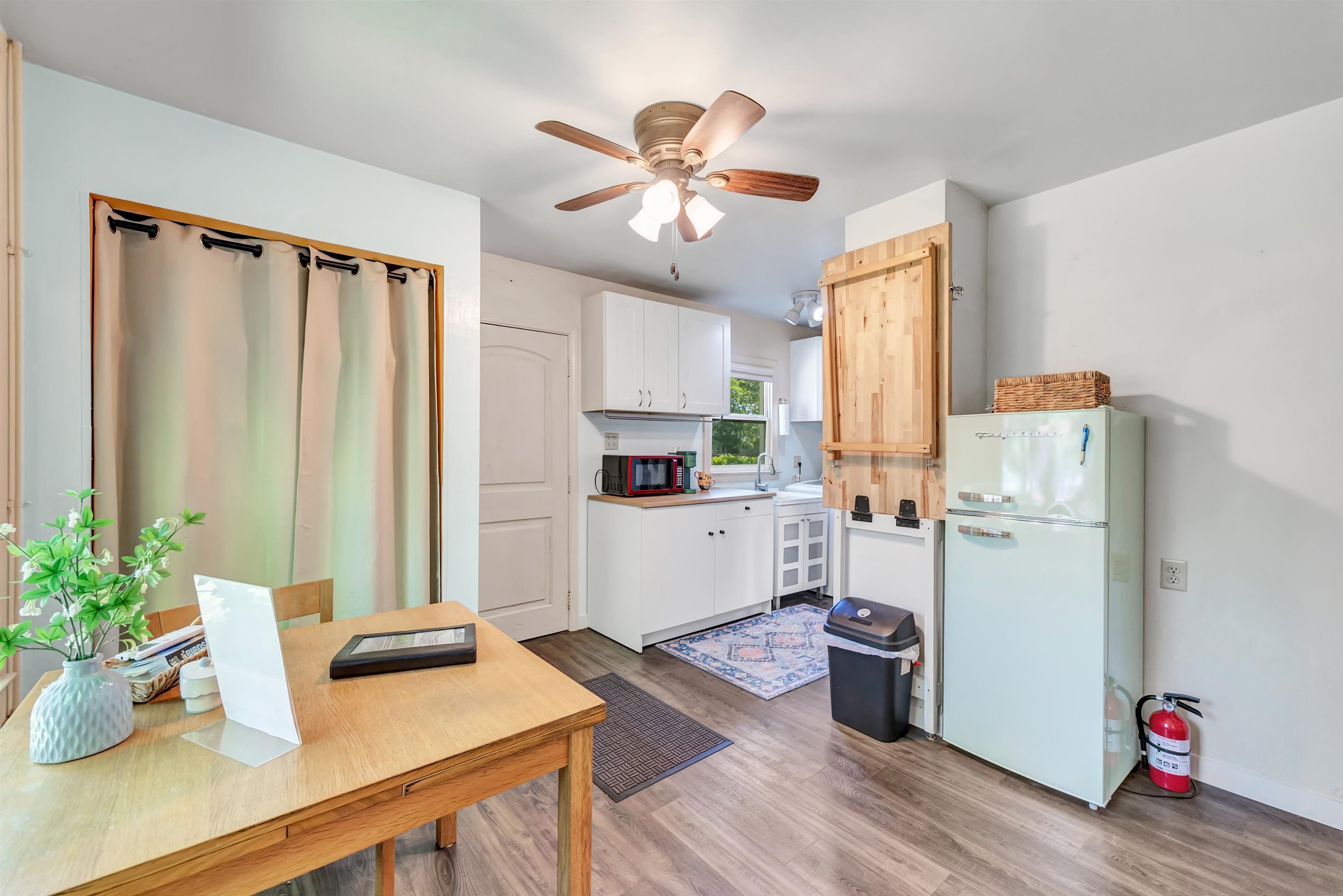 1059 Tacoma Beach Road Sturgeon Bay, WI 54235 - Photo 10 of 24
