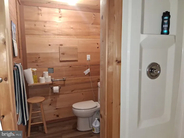 a view of a back yard of the house