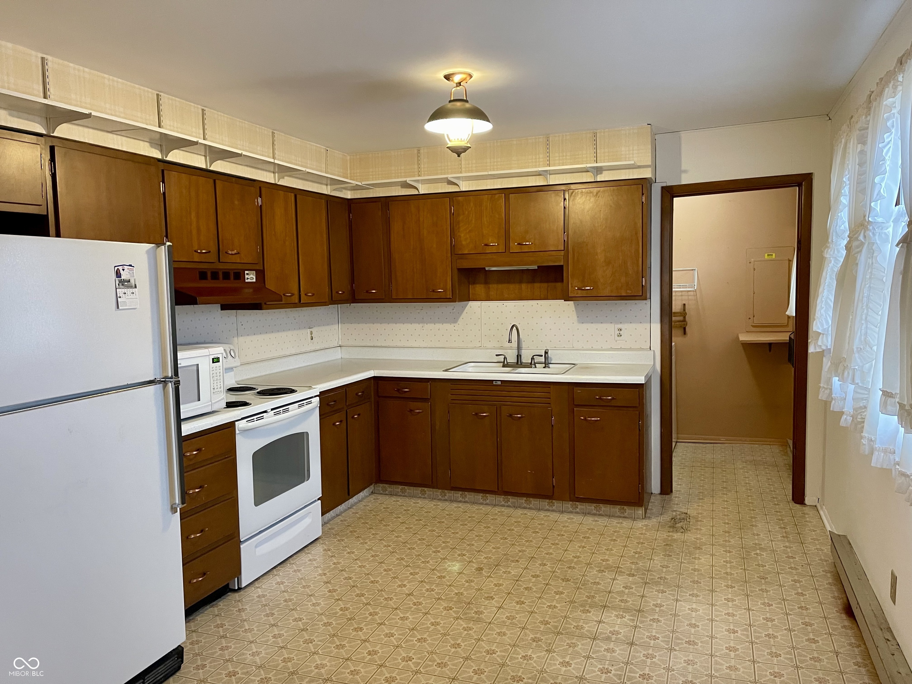 4346 Windsor Road Brownsburg, IN 46112 - Photo 5 of 20