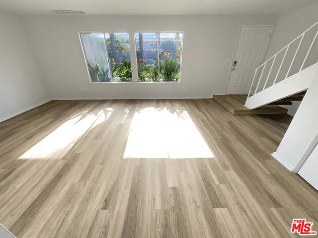 $620,000 | 700 West La Veta Avenue, Unit H7, Orange, CA 92868