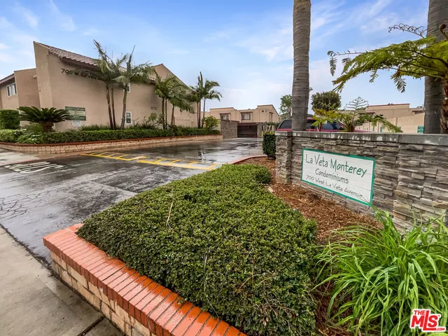 $620,000 | 700 West La Veta Avenue, Unit H7, Orange, CA 92868