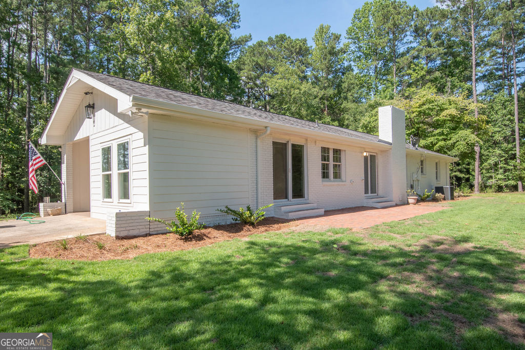 183 Busbin Road Fayetteville, GA 30215 - Photo 32 of 35 Gallery Image 32