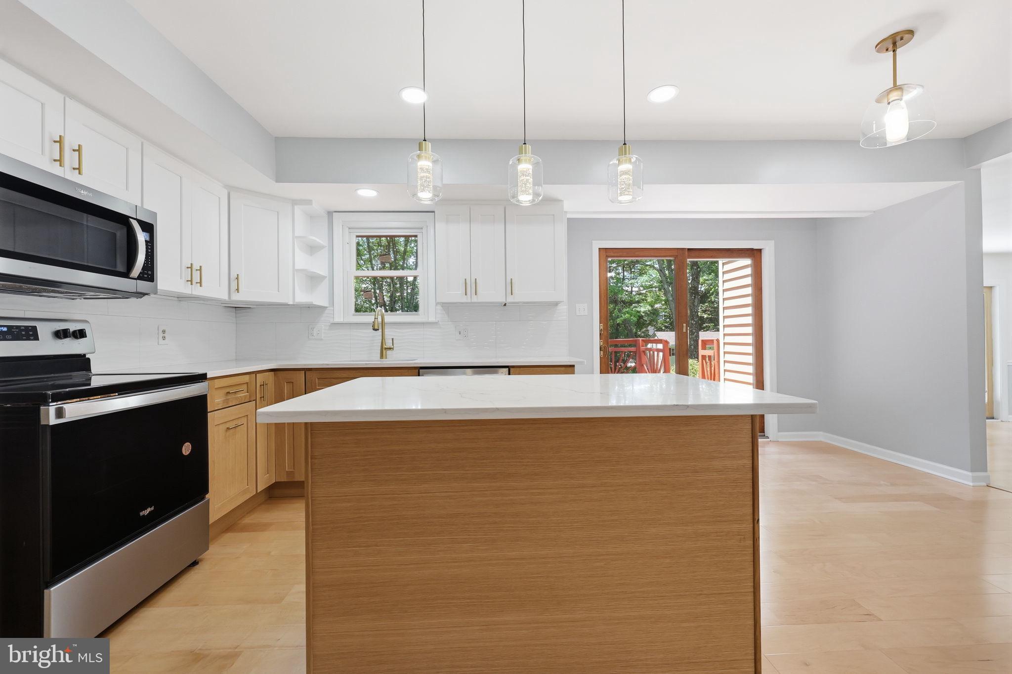 2461 Pine Cone Road Warrington, PA 18976 - Photo 12 of 51 Kitchen