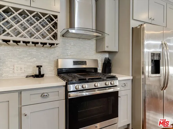 $5,749 | 23109 Mariano Street, Woodland Hills, CA 91367